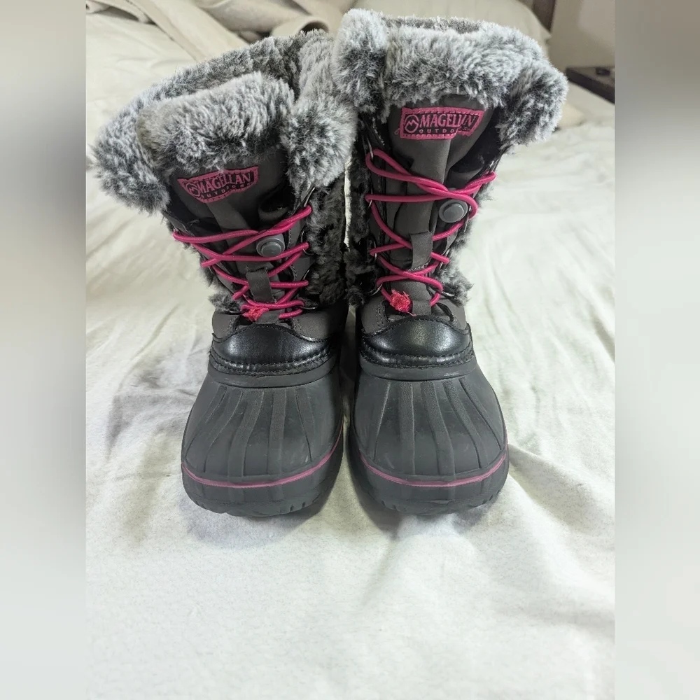 Magellan Outdoors Girls Winter Snow Boots Gray Faux Fur Size 2D
